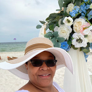 Meet your Posher, Robin